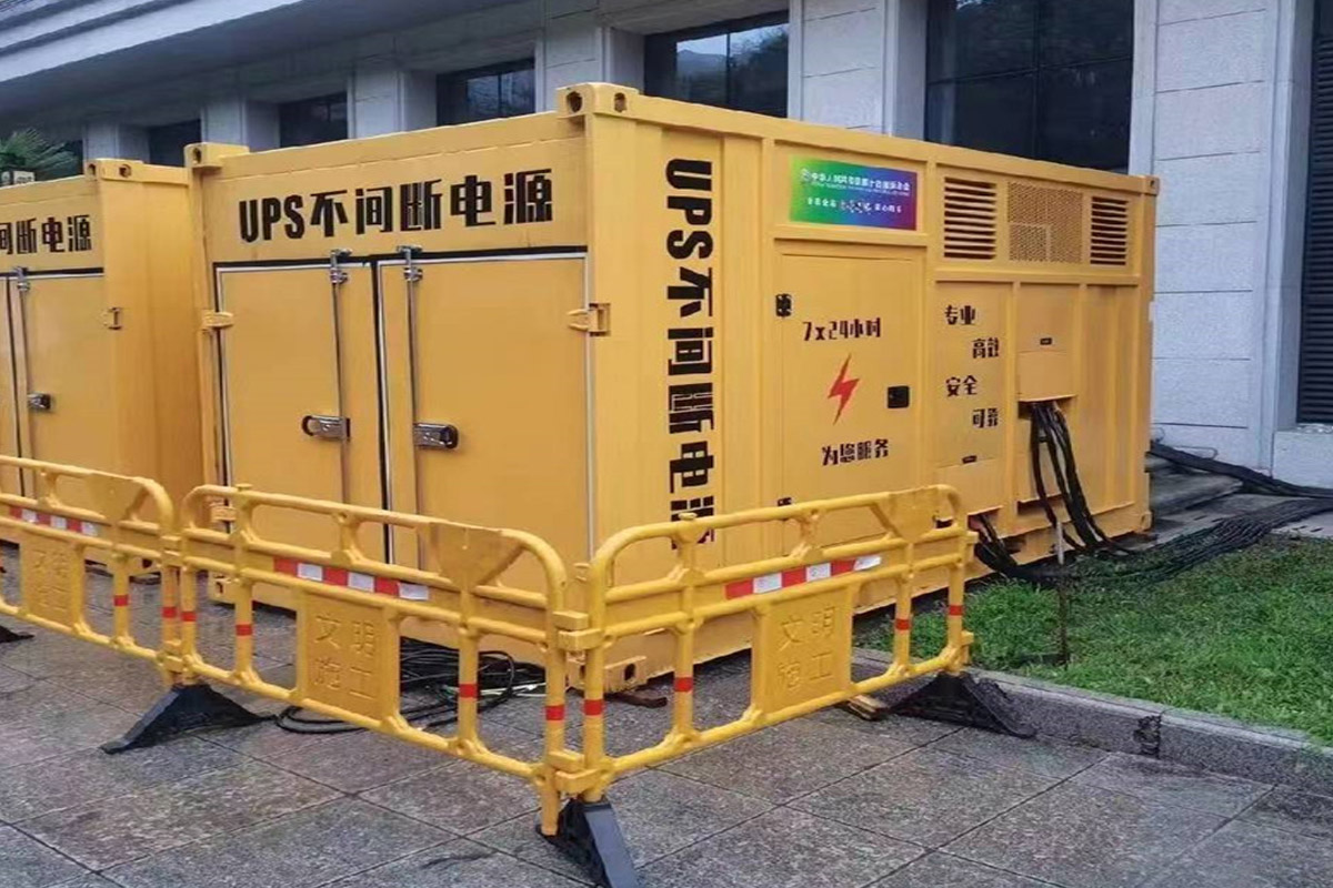 伊犁发电机租赁施工现场